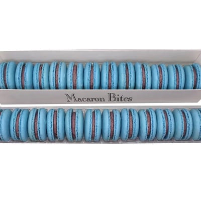 French macarons gift box of 24 - blueberry