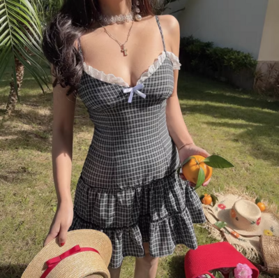 Retro style lace bow slim suspender dress