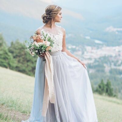 Elegant appliques bodice wedding dress, tulle long wedding gown bridal dress