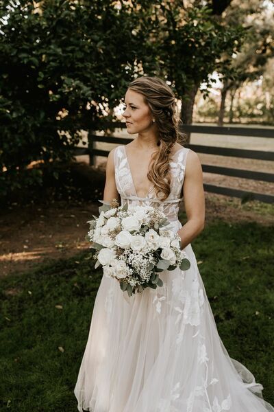 Sexy Deep V-neck Wedding Dress, Appliques Bodice Tulle Bridal Dress Wedding Gown