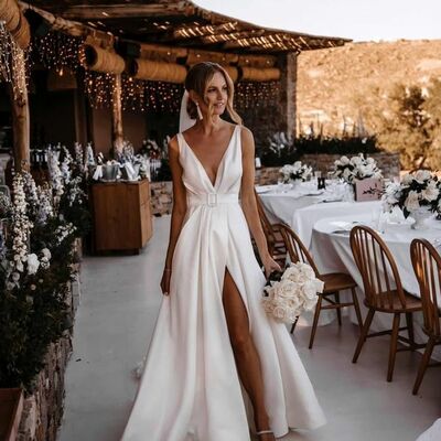 Simple sexy wedding dress, deep v-neck satin bridal dress wedding gown