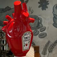 XXL ArTToy by Samuel de Sagas "HELP!"  - Thumbnail 5