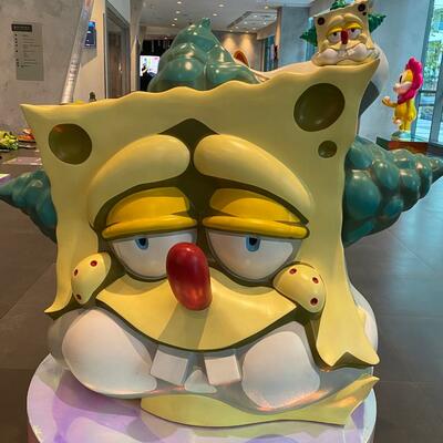 Xxl arttoy by dhani barragan "deconstructed bob the clown"