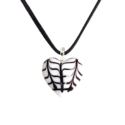 Herringbone swirled heart lampwork fused glass necklace - Thumbnail 1