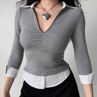 Fake two-piece splicing v-neck three-quarter sleeve straight shoulder t-shirt