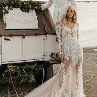 Sexy Sheath V-neck Wedding Dress, Appliques Tulle Bridal Dress Wedding Gown - Thumbnail 1