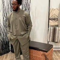 Male suit (L) - Thumbnail 1