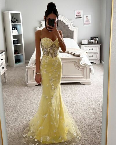 Simple Yellow Mermaid Lace Appliques Prom Dress Formal Evening Dresses