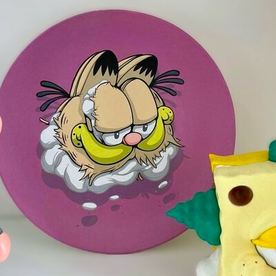 Ceramic plate by dhani barragan "deconstructed orange cat"