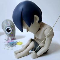 ArTToy by Coarse "Casting Shadows. Signature Edition " - Thumbnail 1