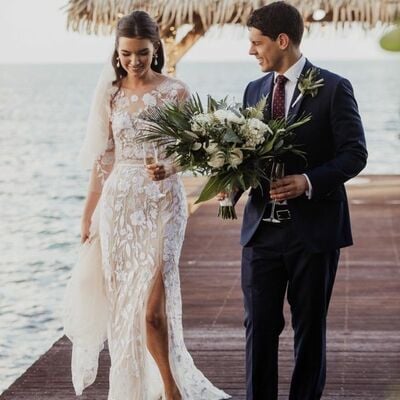 Elegant sheath wedding dress, appliques lace bridal dress