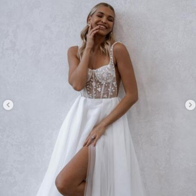 Elegant split lace wedding dresses bridal gowns