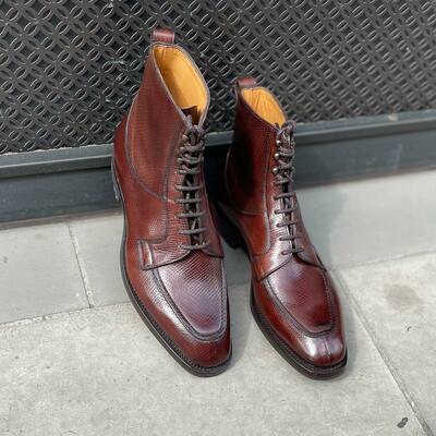 Handmade burgundy grain leather split toe ankle high boot - Thumbnail 2