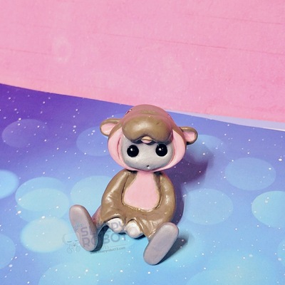 Hippo hoodie robot figurine resin art toy kawaii desk buddy