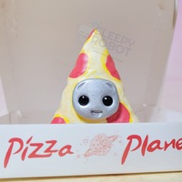 Slice Of Life Robot Resin Figurine Kawaii Desk Buddy - Thumbnail 1