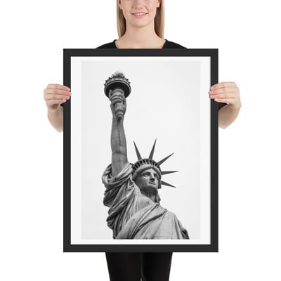 The statue of liberty wall art framed poster