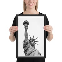 The Statue of Liberty Wall Art Framed poster - Thumbnail 4