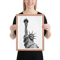 The Statue of Liberty Wall Art Framed poster - Thumbnail 9