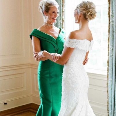Elegant  sheath green v-neck satin mother of bride groom dress