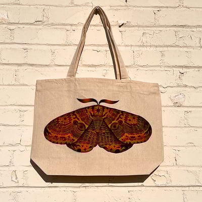 Tote - burnt moth