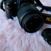 Nikon D5000 12.3M + 18-55mm Lens with Charger and Original Camera Strap Set - Thumbnail 4