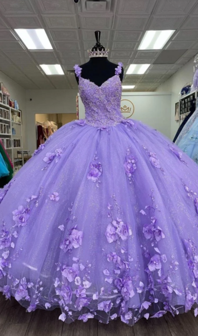 Ball Gown Pretty Quinceanera Dresses With Lace Appliques