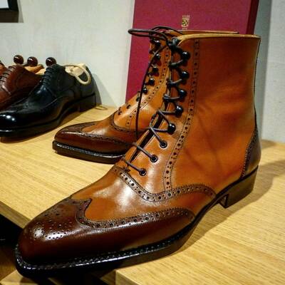 Handmade men brown leather ankle high wingtip lace up boot