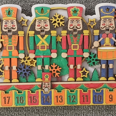 294 - christmas countdown - nutcracker craft