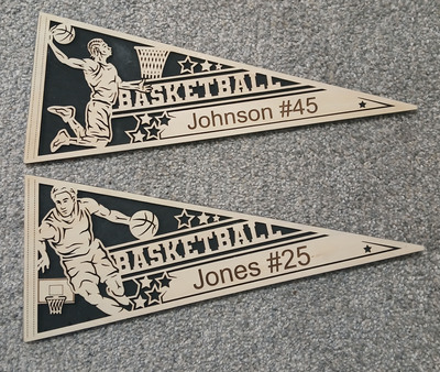 300 Basketball Pennant - Male