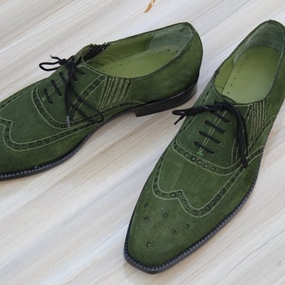 Crafted leather classic green suede leather wingtip oxford dress shoes - Thumbnail 2