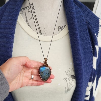 Labradorite necklace, blue labradorite wire necklace, wire wrapped stone pendant for spring, valentines day gift for her
