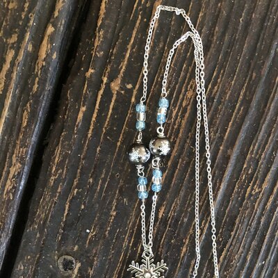 Blue and clear snowflake necklace 