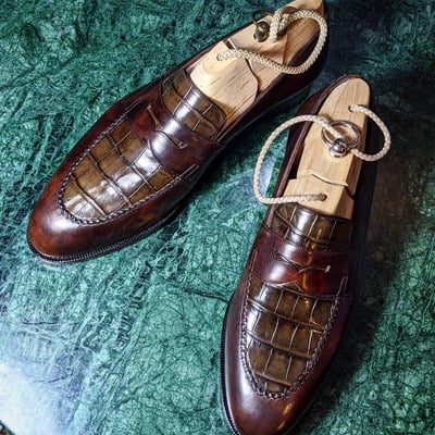 Handmade men brown crocodile leather loafers dress shoes - Thumbnail 1
