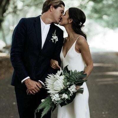 Simple wedding dress, v-neck bridal dress wedding gown