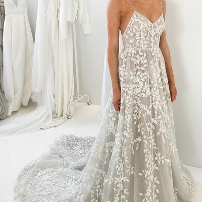 Sheath lace wedding dress, appliques tulle bridal dress wedding gown