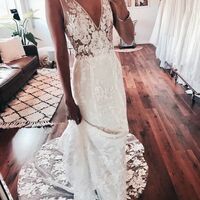 Sexy V-neck Wedding Dress, Appliques Tulle Bridal Dress Wedding Gown - Thumbnail 3
