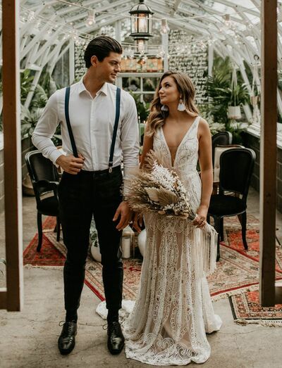 Sexy Deep V-neck Wedding Dress, Lace Backless Bridal Dress Wedding Gown