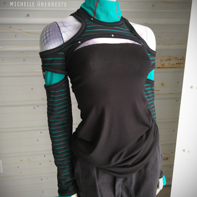 Oscilator shrug - teal - Thumbnail 1