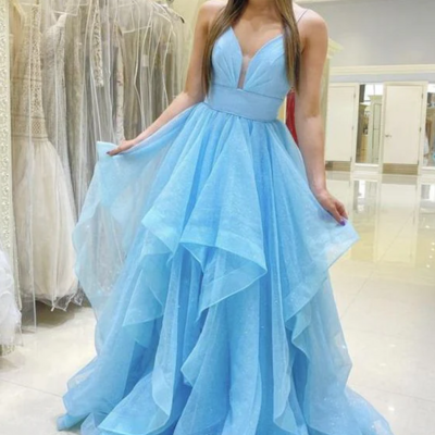 Straps blue a line tulle prom dresses