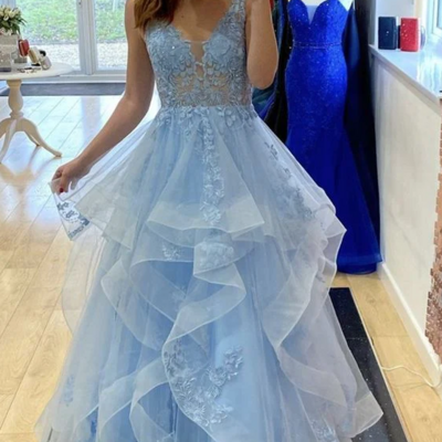 Charming v neck fluffy blue lace long prom dresses