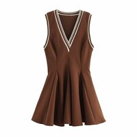 Preppy V-neck flared dress - Thumbnail 1