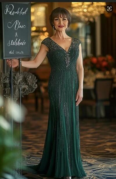 Elegant Sheath Dark Green Beading Crystals Mother of Bride/ Groom Dress Evening Formal Dress Prom Dress