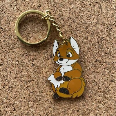 Fox metal enamel keychain 