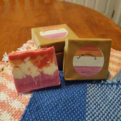 Let the colors fly (lesbian)