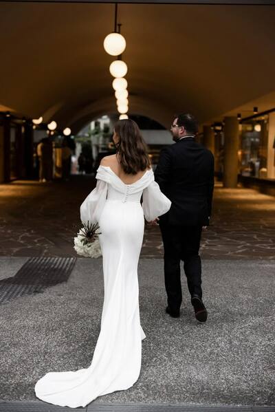 Sexy Mermaid Long Sleeves Satin Wedding Dress Bridal Dress Wedding Gown