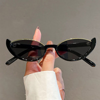 Trendy Fashion Small Cat Eye Sunglasses - Thumbnail 3
