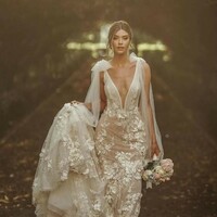 2025 V-neck Wedding Dresses with Floral Lace Appliques - Thumbnail 1