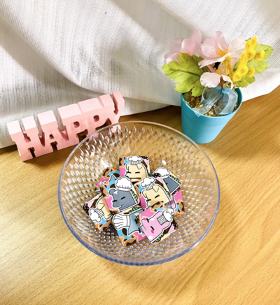 Bakers button pin set