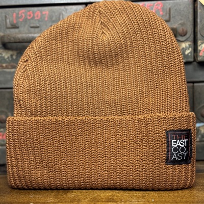 "who am i" beanie  charlie brown - Thumbnail 1