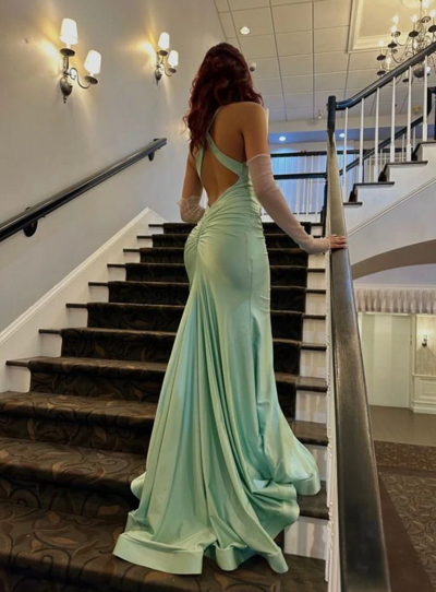 Mermaid V Neck Green Open Back Evening Dresses